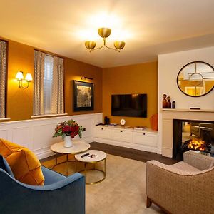 Hyde Park Suite